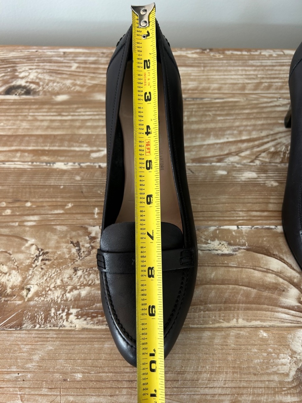 Salvatore Ferragamo Black Leather Engraved Logo Penny Loafer Heel Pump Sz 9.5 D - Picture 9 of 11